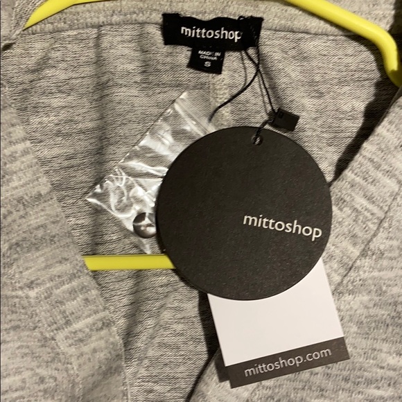 Button Front Top - Picture 7 of 8